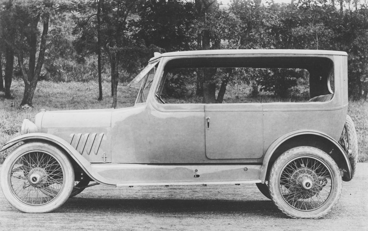 1917 6-46 Convertible Sedan